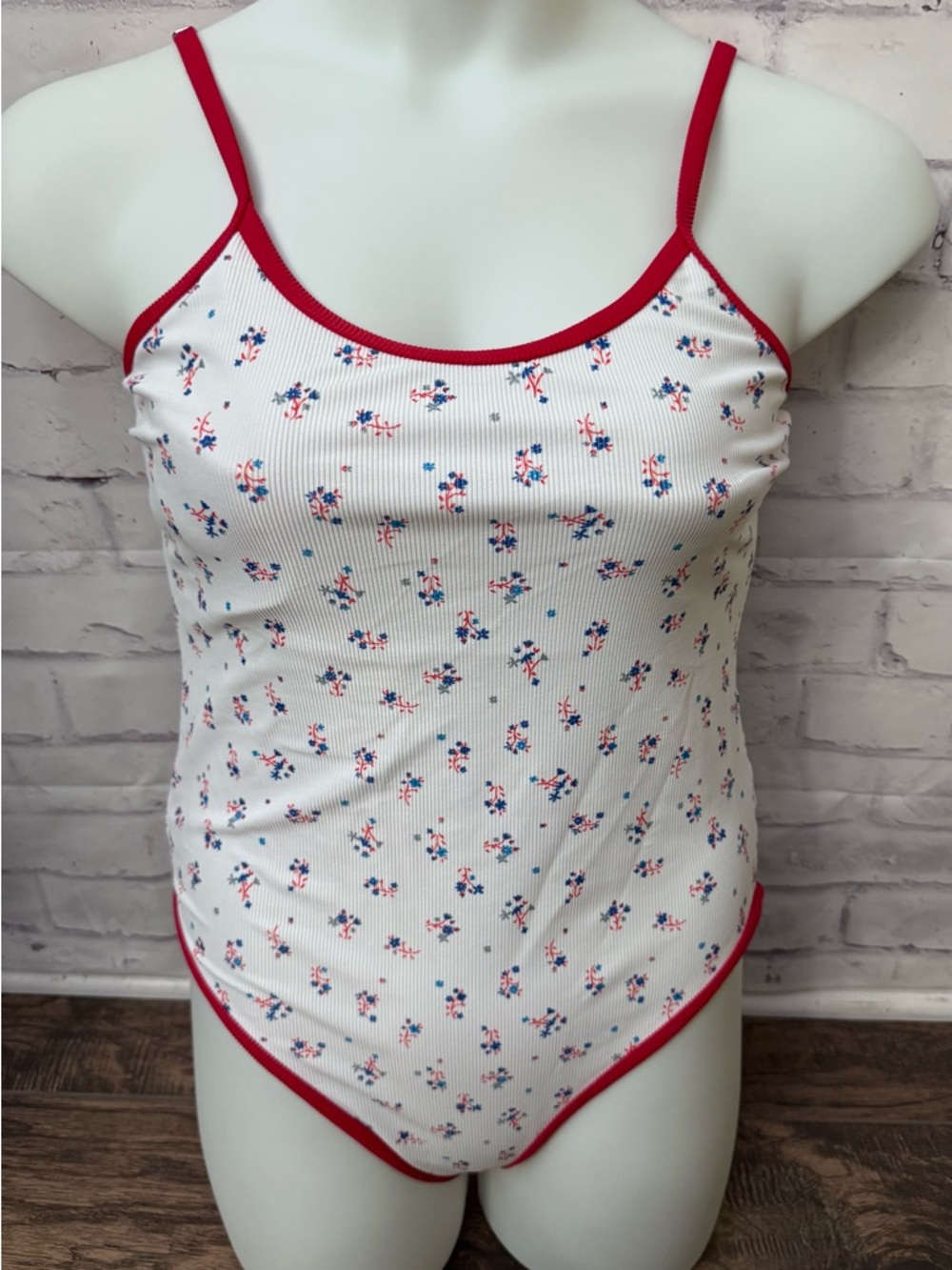Lainsnow XXL One Piece Ribbed Swimsuit White Red Blue Floral Stretch Lined